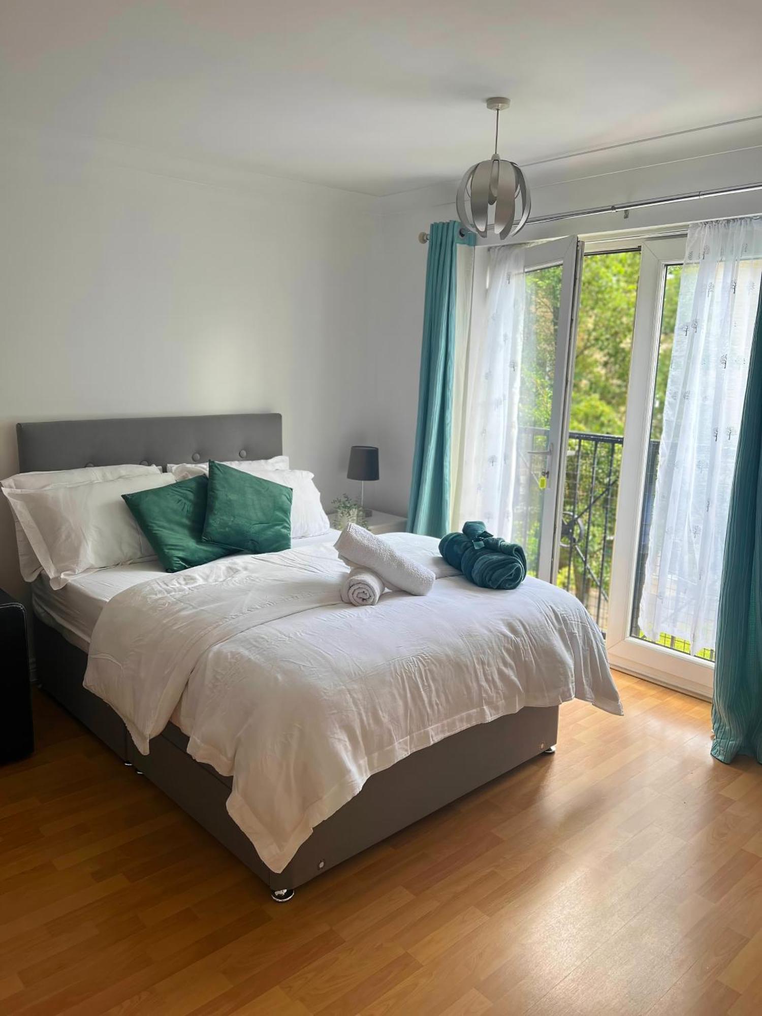 Luxury Rooms And An En-Suite Room With Free Wi-Fi Clarendon Way コルチェスター エクステリア 写真