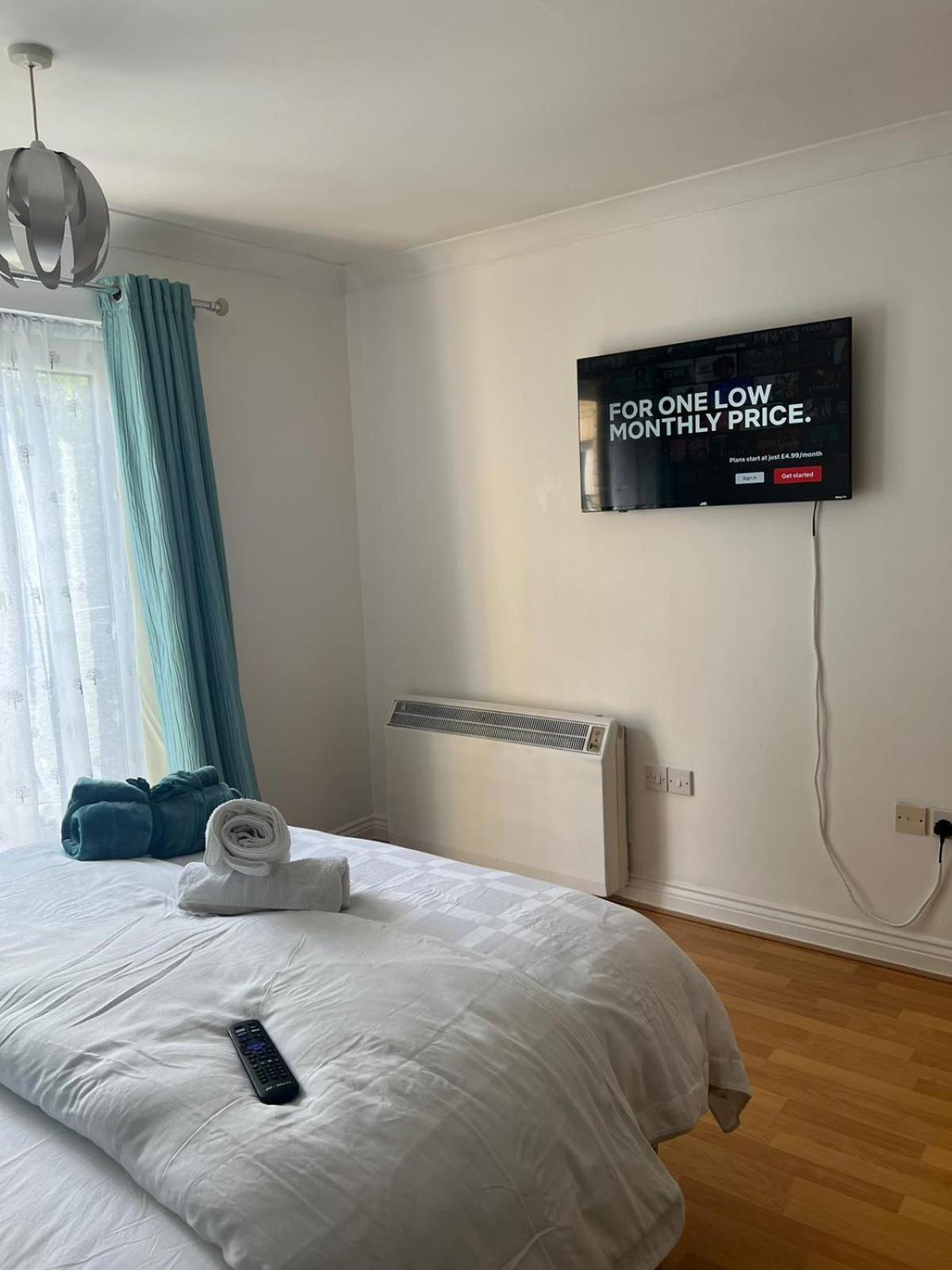Luxury Rooms And An En-Suite Room With Free Wi-Fi Clarendon Way コルチェスター エクステリア 写真