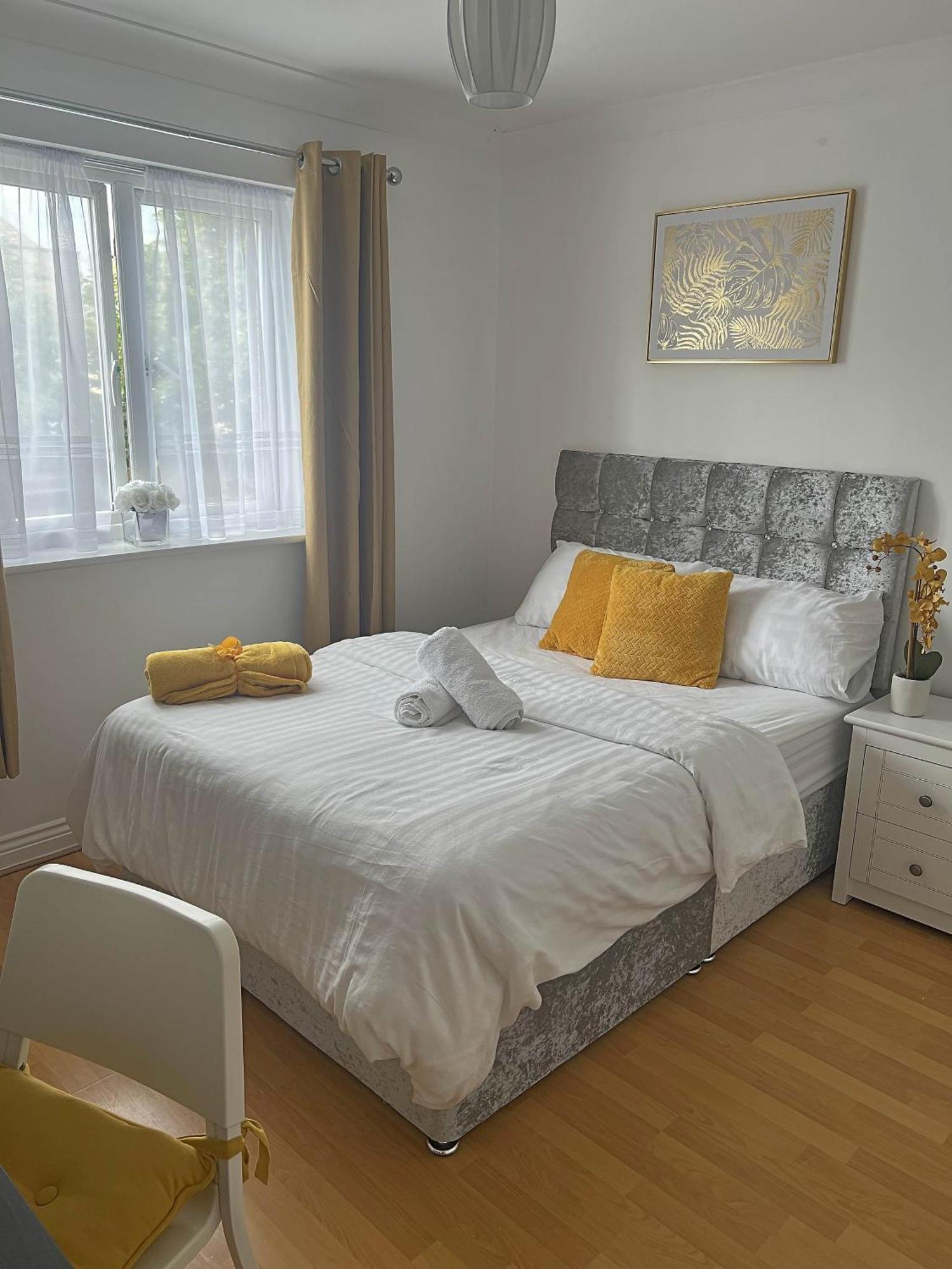 Luxury Rooms And An En-Suite Room With Free Wi-Fi Clarendon Way コルチェスター エクステリア 写真